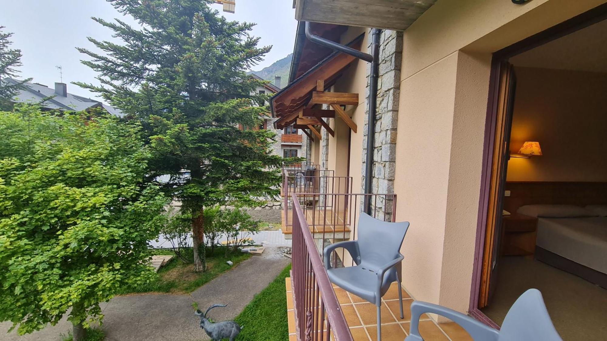 Sommos Hotel Benasque Spa Exterior photo