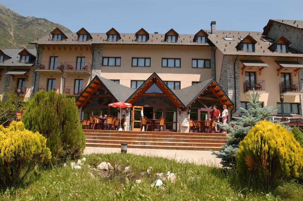 Sommos Hotel Benasque Spa Exterior photo