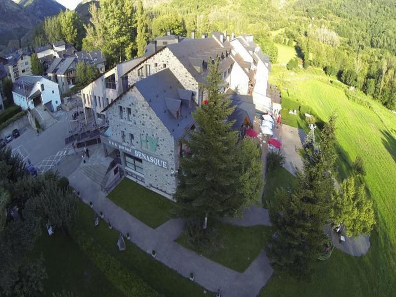 Sommos Hotel Benasque Spa Exterior photo